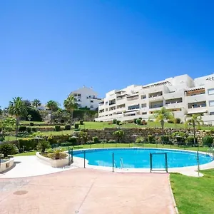https://nice-apartment-with-a-pool-close-to-the-beach-and-golf.1costadelsol.com